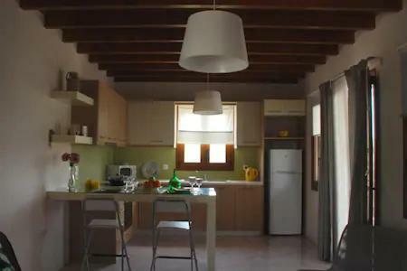 Ampeloessa Apartment Mesi  ภายนอก รูปภาพ